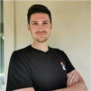 Laureto in scienze giuridiche per aiuto studio